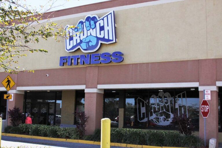 Crunch Fitness Signs