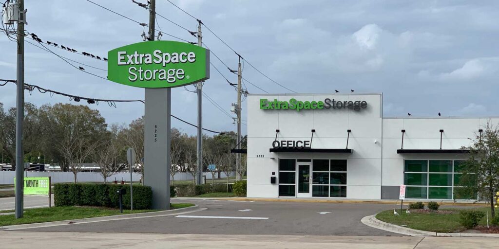 Extra Space Storage Bradenton pole sign and channel letter sign