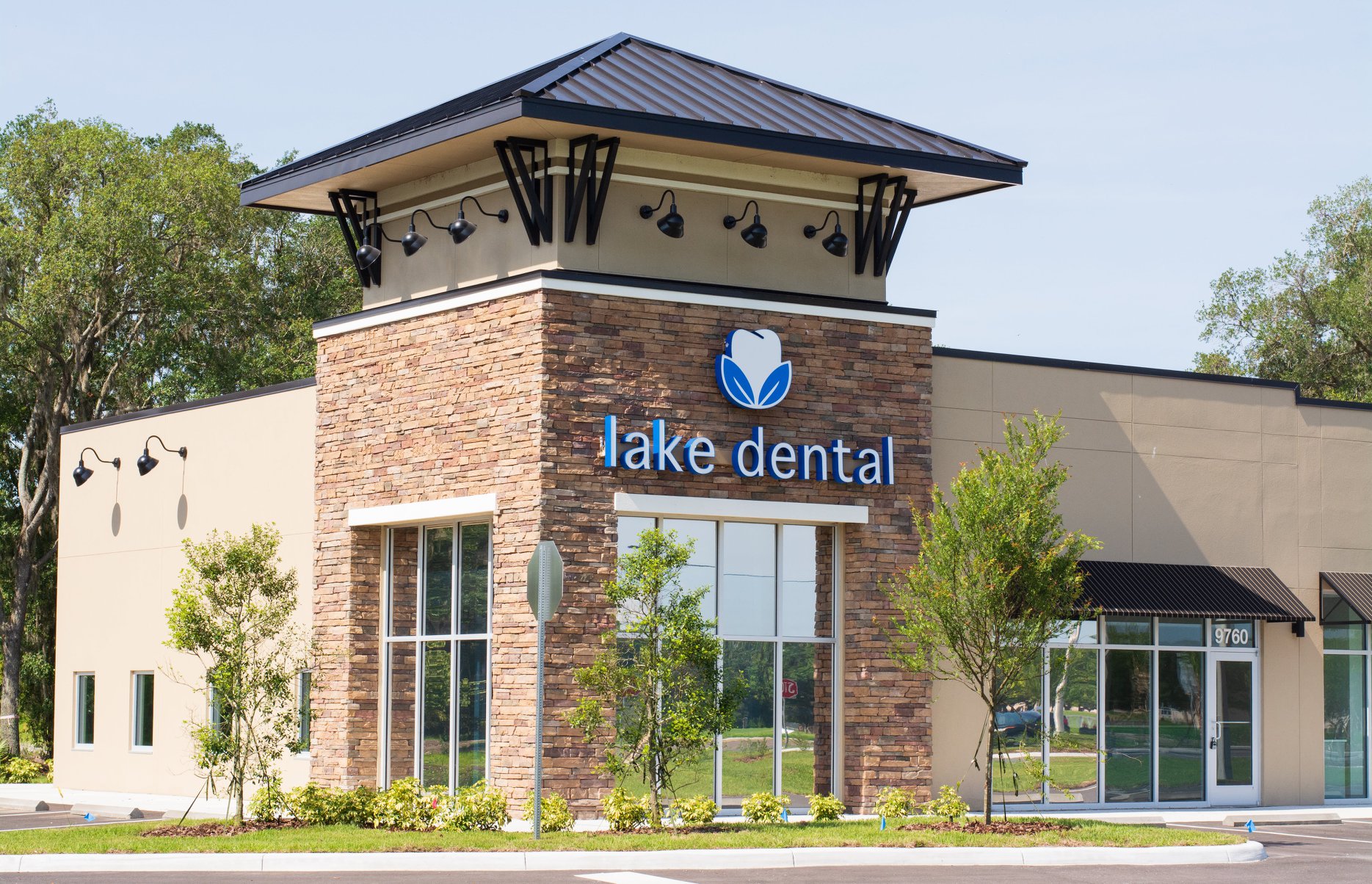 Lake Dental Lakewood Ranch Dentist Sign